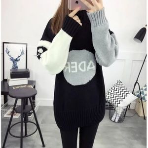 50% OFF!!✨♥️Black and White turtle neck sweater♥️